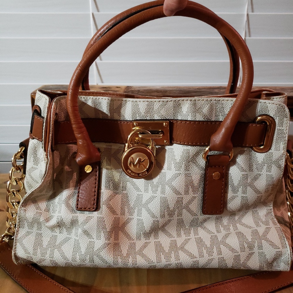 Pre owned MK purse